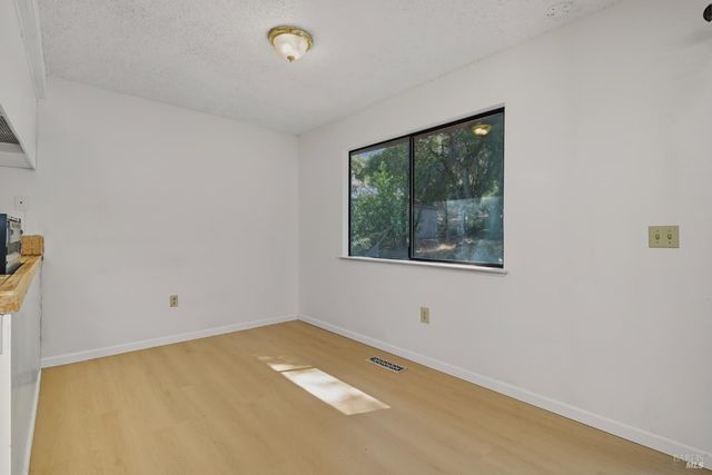 3480 Bergesen Ct, Kelseyville, CA 95451