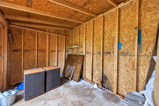 156 County Road 3709b, Splendora, TX 77372