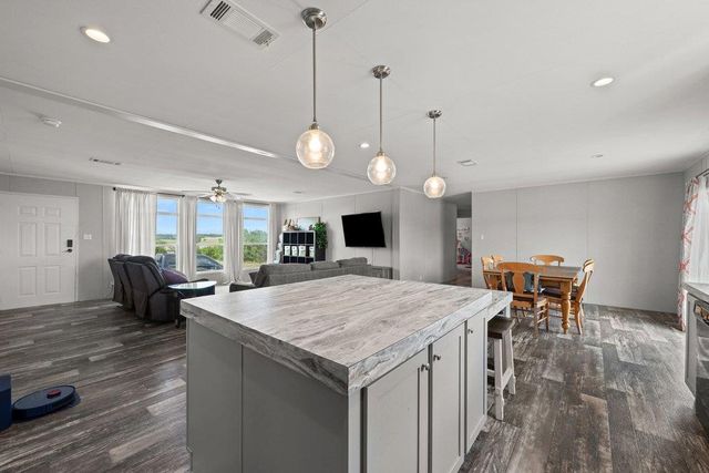 858 County Road 154, Georgetown, TX 78626