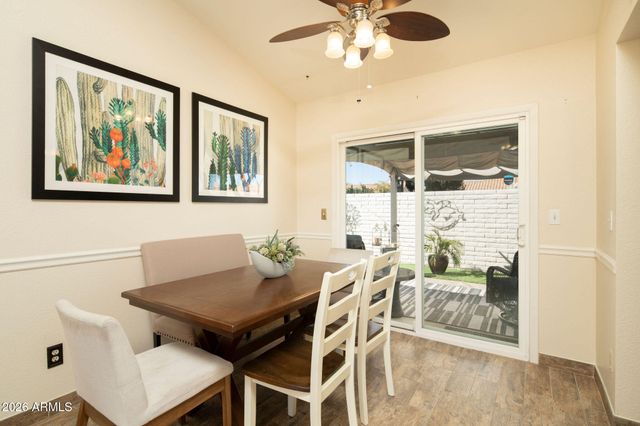 902 E WAGONER Road, Phoenix, AZ 85022