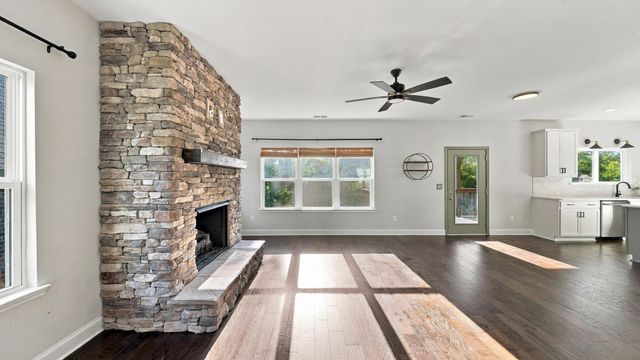 1648 Buttonwood Loop, Chattanooga, TN 37421