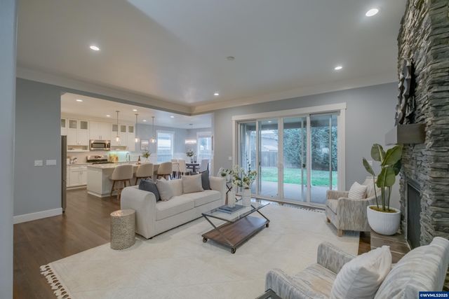 5190 NE North Park Ct, Albany, OR 97321