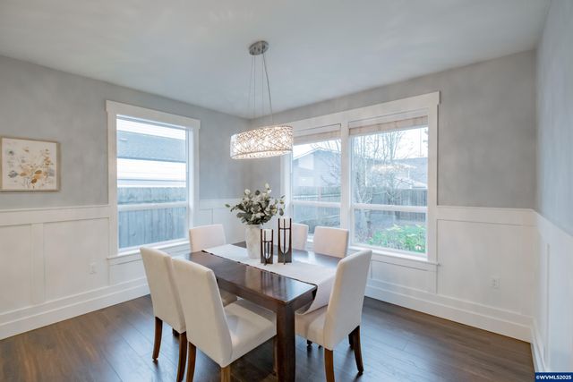 5190 NE North Park Ct, Albany, OR 97321