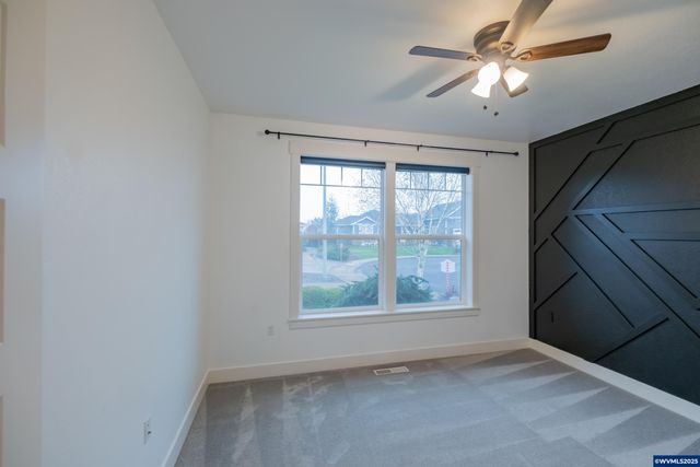 5190 NE North Park Ct, Albany, OR 97321