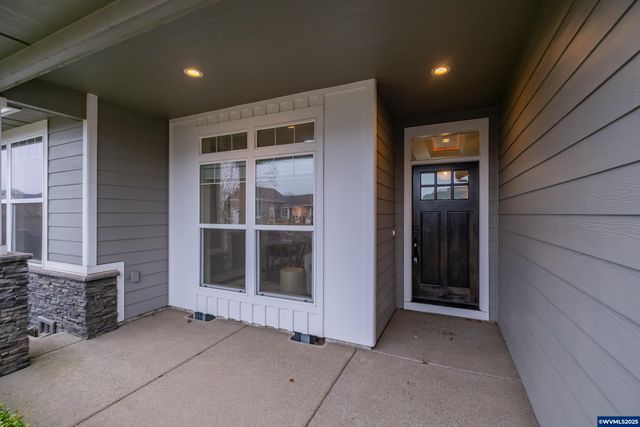 5190 NE North Park Ct, Albany, OR 97321