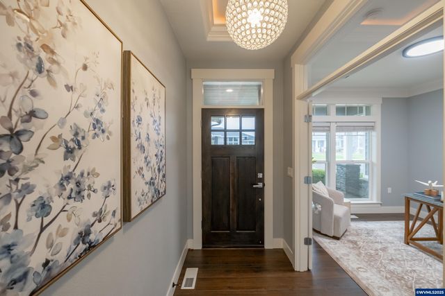 5190 NE North Park Ct, Albany, OR 97321