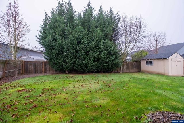 5190 NE North Park Ct, Albany, OR 97321