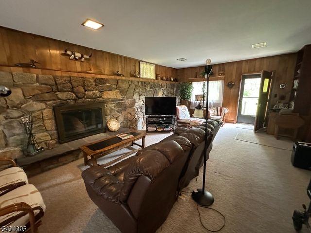 330 W Baldwin St, Hackettstown Town, NJ 07840