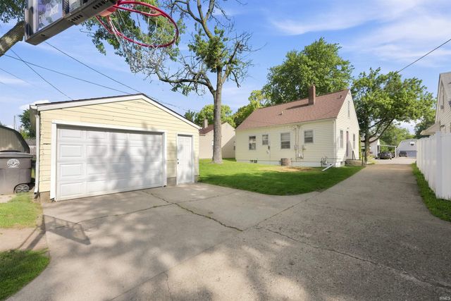 1815 Cherokee Road, Fort Wayne, IN 46808