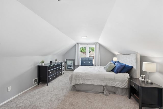 1815 Cherokee Road, Fort Wayne, IN 46808