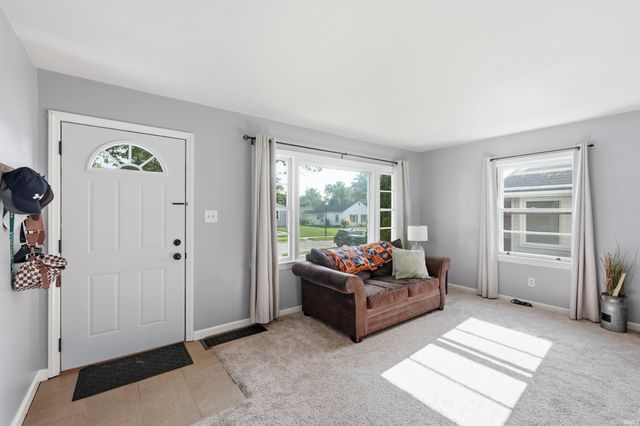 1815 Cherokee Road, Fort Wayne, IN 46808