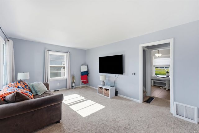 1815 Cherokee Road, Fort Wayne, IN 46808