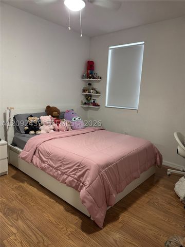11117 NW 43rd Ln, Doral, FL 33178