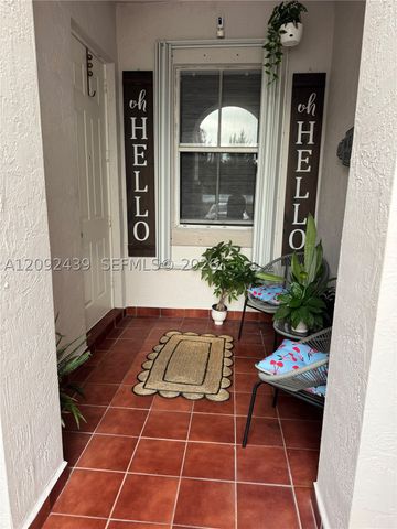 11117 NW 43rd Ln, Doral, FL 33178
