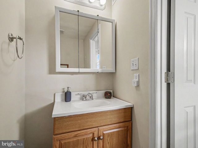 314 S REGESTER ST, Baltimore, MD 21231
