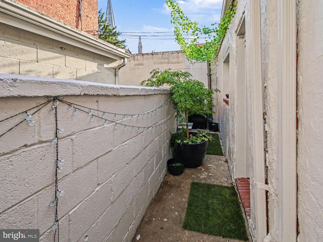 314 S REGESTER ST, Baltimore, MD 21231