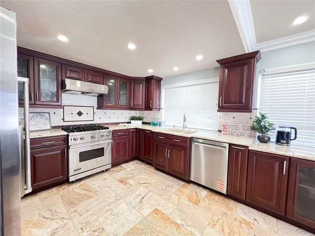 18583 Callens Cir, Fountain Valley, CA 92708
