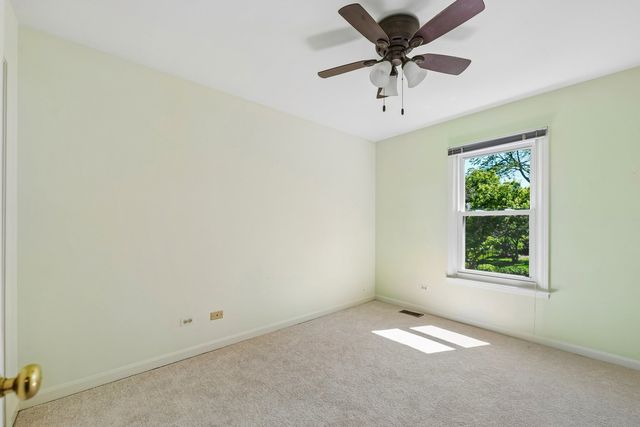 2027 Richton Drive, Wheaton, IL 60189