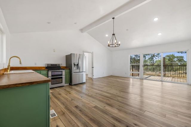 7145 Superior Town Rd, Lincoln, CA 95648