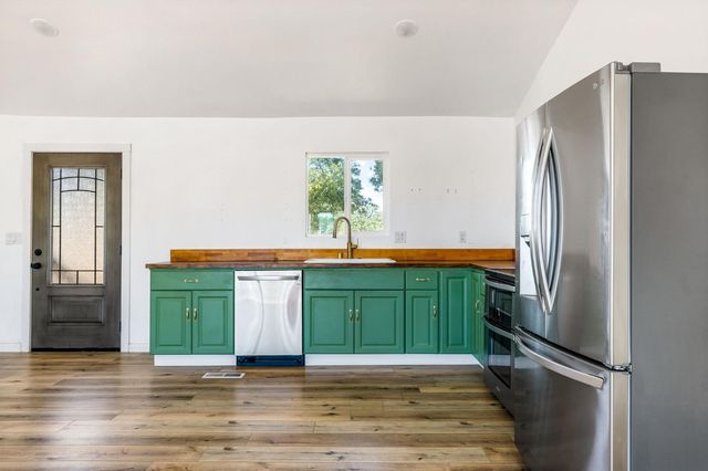 7145 Superior Town Rd, Lincoln, CA 95648