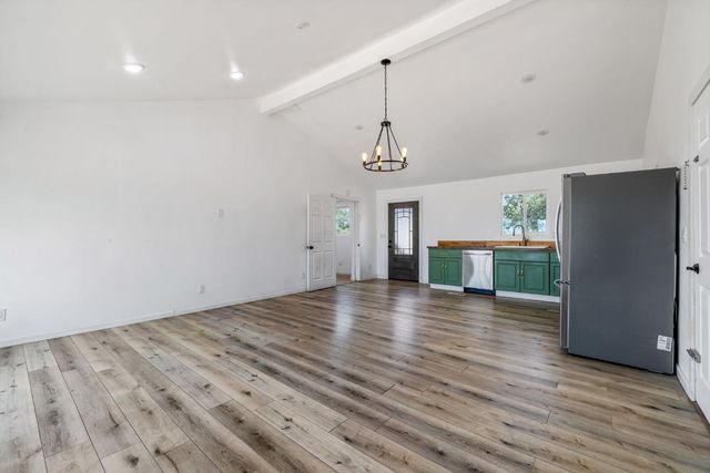 7145 Superior Town Rd, Lincoln, CA 95648