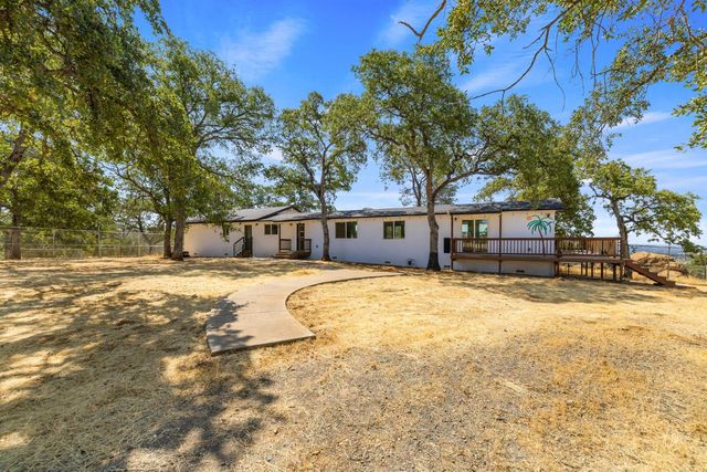 7145 Superior Town Rd, Lincoln, CA 95648