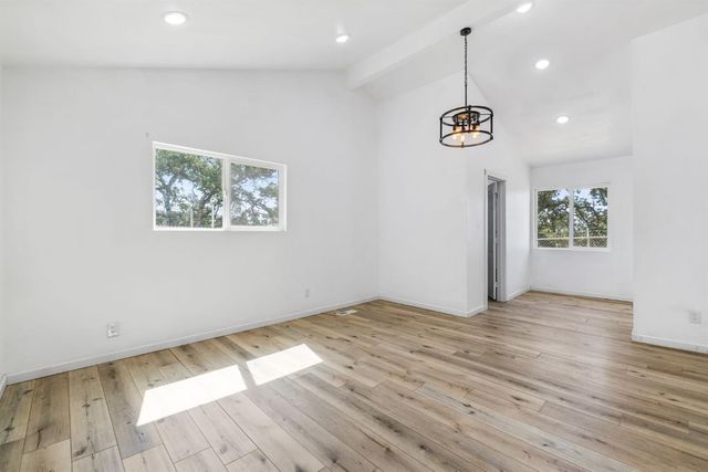 7145 Superior Town Rd, Lincoln, CA 95648