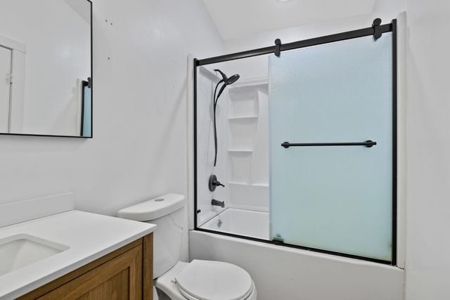 7145 Superior Town Rd, Lincoln, CA 95648