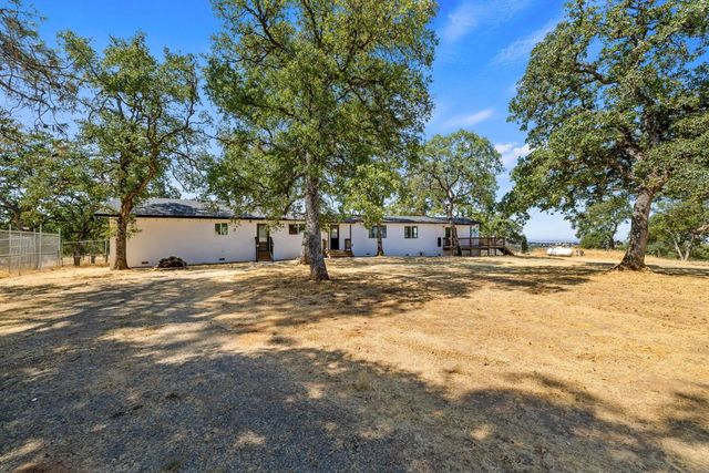 7145 Superior Town Rd, Lincoln, CA 95648