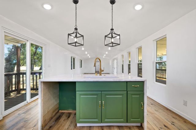 7145 Superior Town Rd, Lincoln, CA 95648