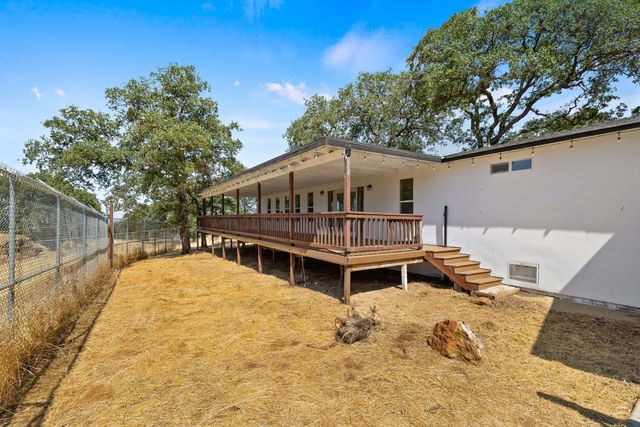 7145 Superior Town Rd, Lincoln, CA 95648