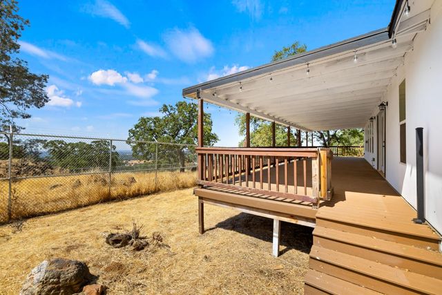 7145 Superior Town Rd, Lincoln, CA 95648