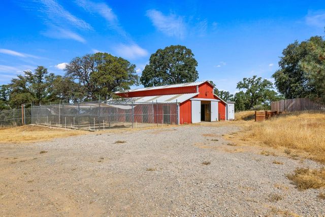 7145 Superior Town Rd, Lincoln, CA 95648