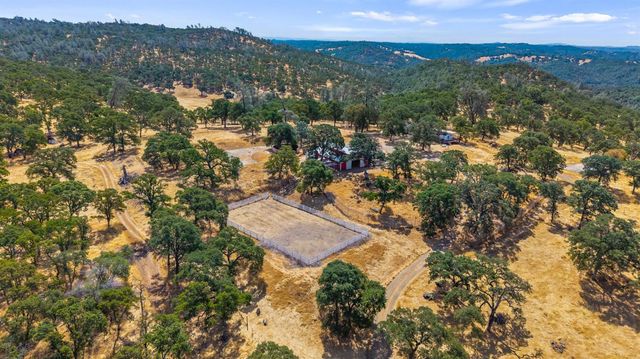 7145 Superior Town Rd, Lincoln, CA 95648