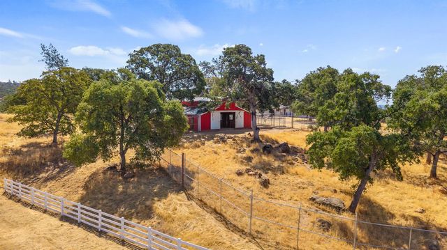 7145 Superior Town Rd, Lincoln, CA 95648