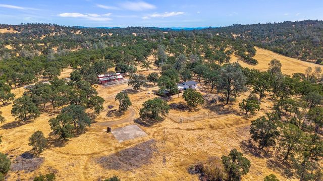 7145 Superior Town Rd, Lincoln, CA 95648