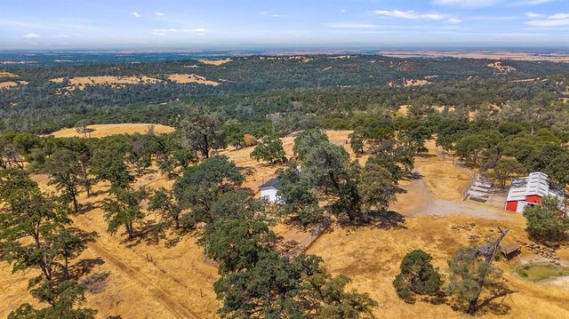 7145 Superior Town Rd, Lincoln, CA 95648
