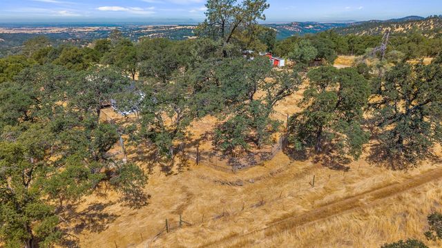 7145 Superior Town Rd, Lincoln, CA 95648