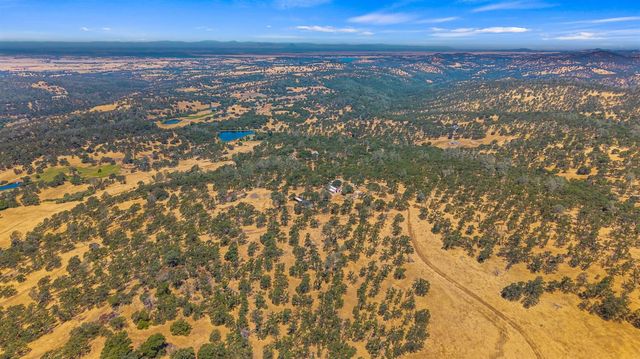 7145 Superior Town Rd, Lincoln, CA 95648