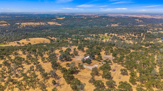 7145 Superior Town Rd, Lincoln, CA 95648