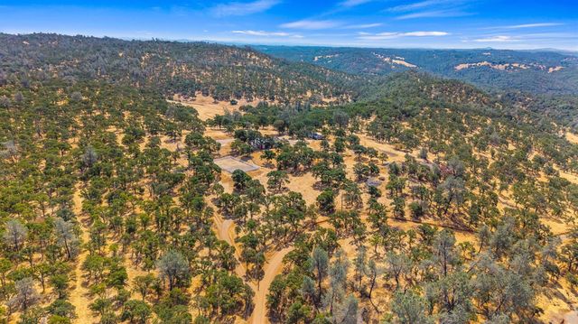 7145 Superior Town Rd, Lincoln, CA 95648