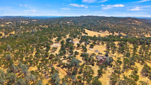 7145 Superior Town Rd, Lincoln, CA 95648