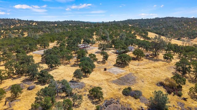 7145 Superior Town Rd, Lincoln, CA 95648