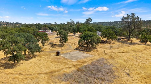 7145 Superior Town Rd, Lincoln, CA 95648