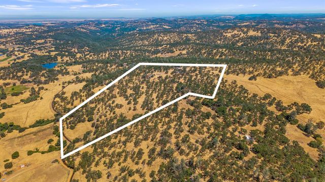 7145 Superior Town Rd, Lincoln, CA 95648