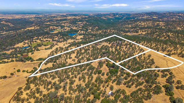 7145 Superior Town Rd, Lincoln, CA 95648