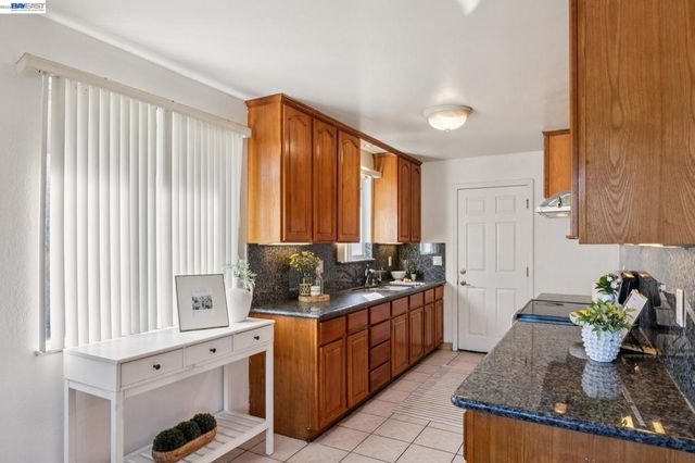 23719 Nevada Rd, Hayward, CA 94541