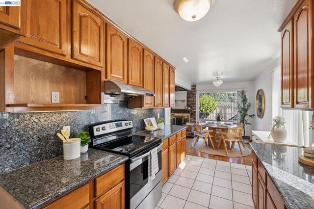 23719 Nevada Rd, Hayward, CA 94541