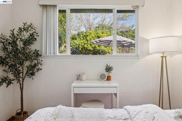 23719 Nevada Rd, Hayward, CA 94541