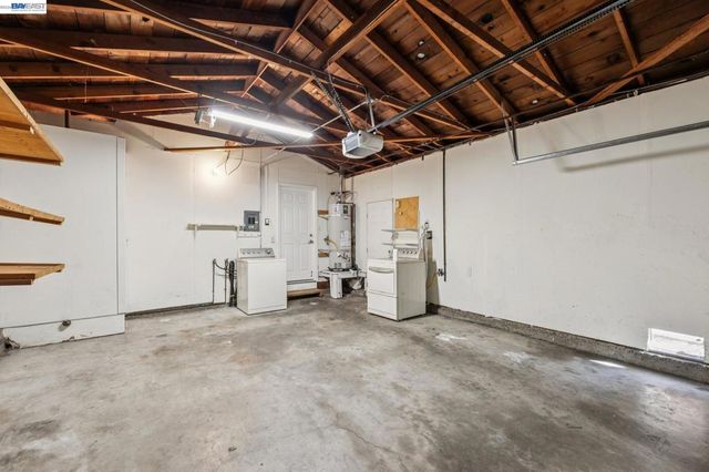 23719 Nevada Rd, Hayward, CA 94541